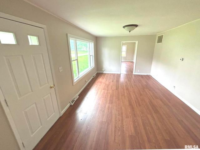 145 HICKORY Grove Street