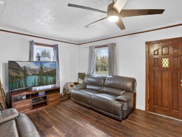 145 little st