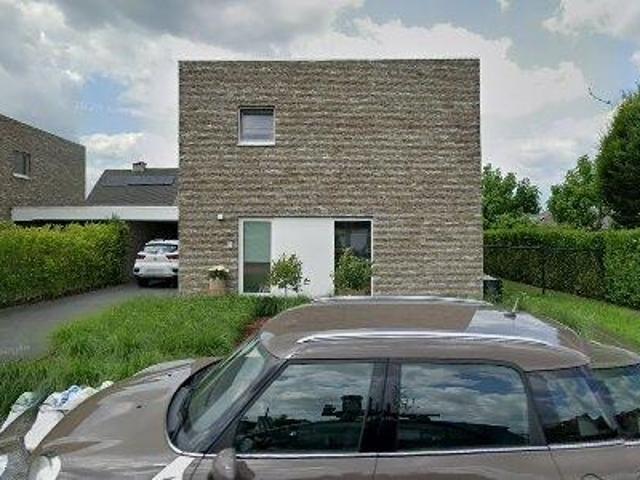 145 m2 apartment for rent in Balen
