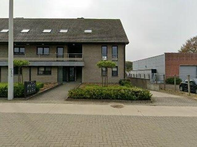 145 m2 apartment for rent in Lubbeek