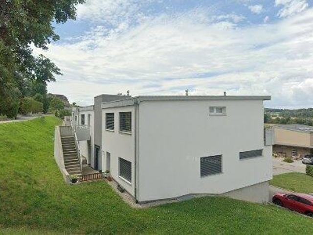 145 m2 apartment for rent in Saane