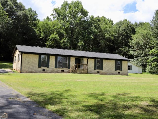 145 Scoggins Trail