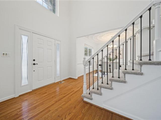 145 Sinclair LN