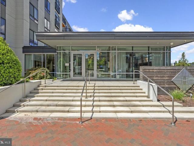 145 Riverhaven # 405