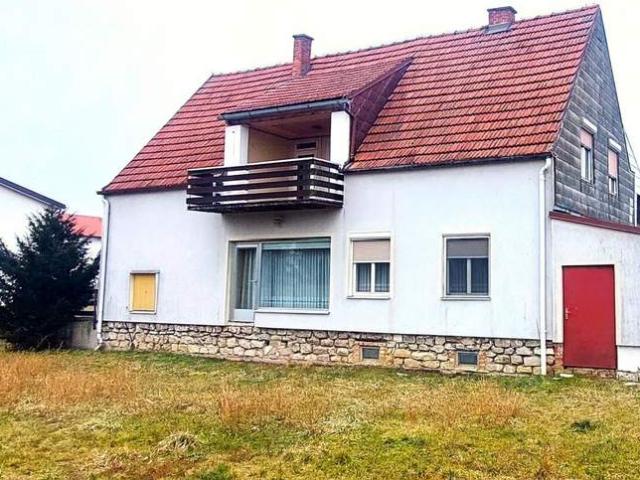 145m² WFL, 2 Etagen, 600m² Garten, Balkon im OG