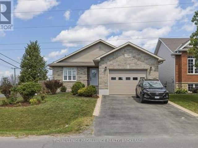 1464 Ottawa Street, Kingston City Northwest, ON, K7P 0C2 house for sale | Listing ID X13688 | Royal LePage