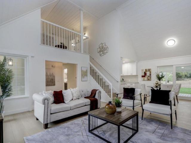 14655 Country Lane