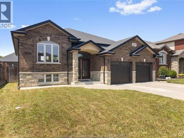1467 Inverness, Windsor, ON, N8P 0B1 house for sale | Listing ID 26018 | Royal LePage