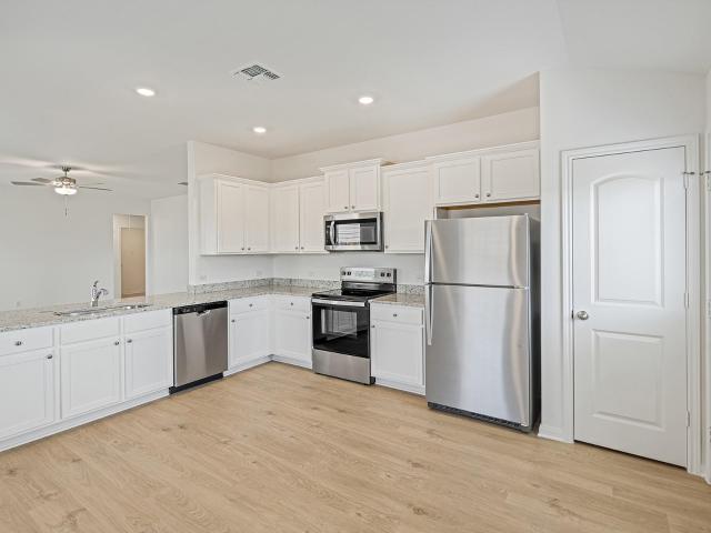 14616 Wahlbergs Way
