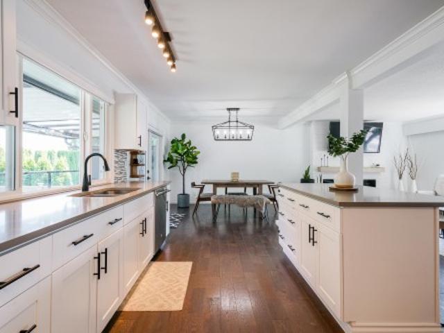 1461 Knappen Street, Port Coquitlam, BC, V3C 2P7 Luxury House for sale | Listing ID R3128 | Royal LePage Carriage Trade Luxury Properties