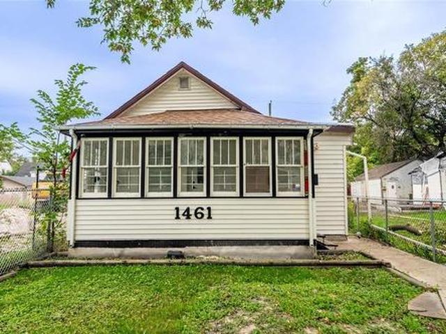1461 Winnipeg Avenue W, Winnipeg, MB, R3E 0S9 house for sale | Listing ID 202622 | Royal LePage