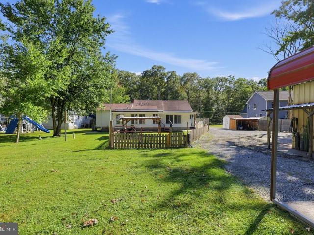 1462 Columbia Beach Road