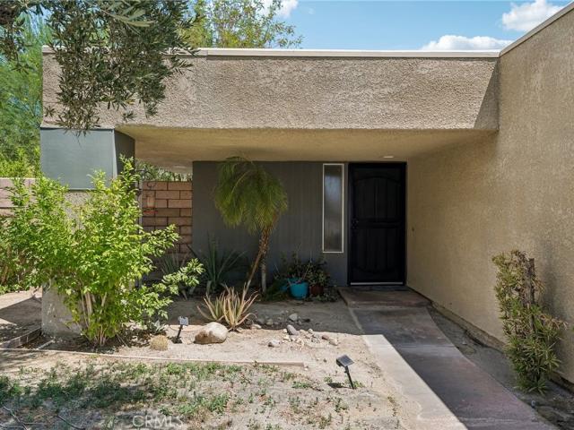 1462 Sunflower Circle N