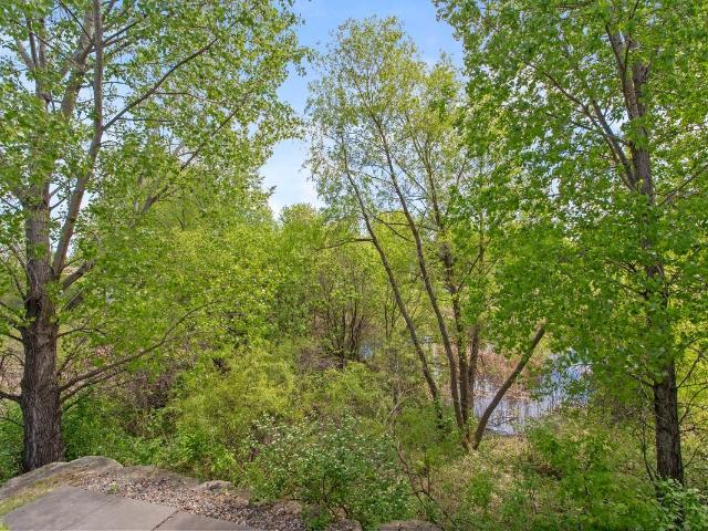 14633 Victor Hugo Boulevard N # 4