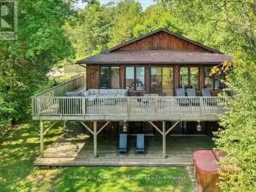 1463 Big Rideau N Shore Road, Tay Valley, ON, K0G 1V0 house.