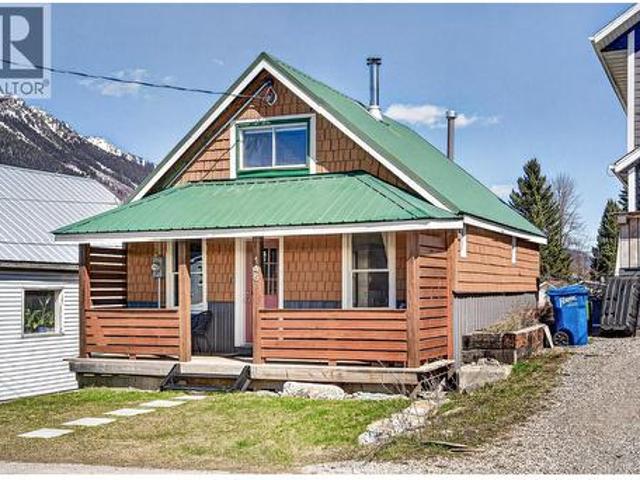 146 14Th Street, Fernie, BC, V0B 1M0 house for sale | Listing ID 10381 | Royal LePage