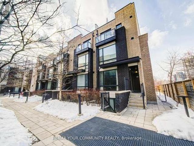 146 34 Fieldway Road, Toronto, ON, M8Z 0E3 townhouse for sale | Listing ID W13735 | Royal LePage
