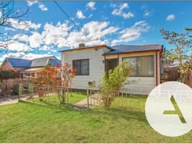 146 Collett Street, QUEANBEYAN House for rent Listed by Rashm.