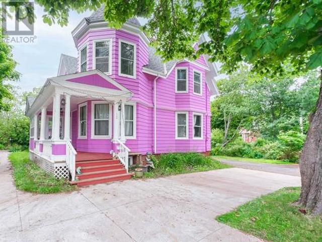 146 Central Street, Summerside, PE, C1N 3L8 house for sale | Listing ID 202613 | Royal LePage