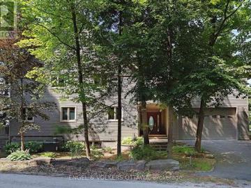 146 Beck Shore Road, Drummond/North Elmsley, ON, K7H 3C8 house for sale | Listing ID X12833 | Royal LePage