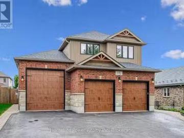 Wellington, Ontario - Office room, Parking