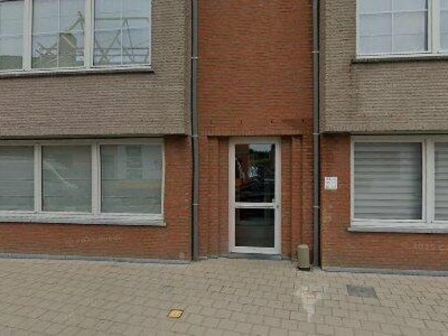 146 m2 apartment for rent in Dentergem