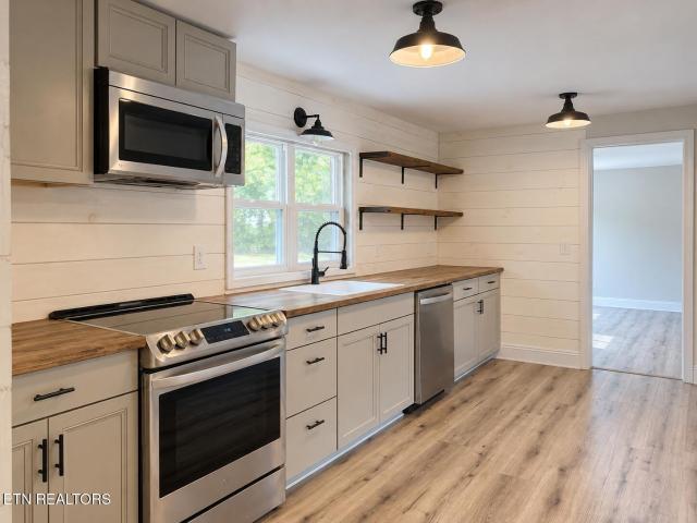146 Main Hollow Rd