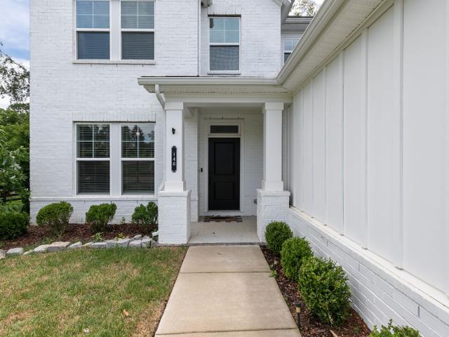 146 Newbury Dr