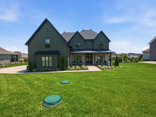 146 Seclusion Ct