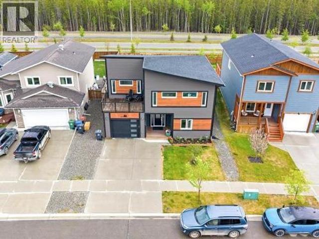 146 Sybil Circle, Whitehorse, YT, Y1A 0R7 house for sale | Listing ID 17701 | Royal LePage