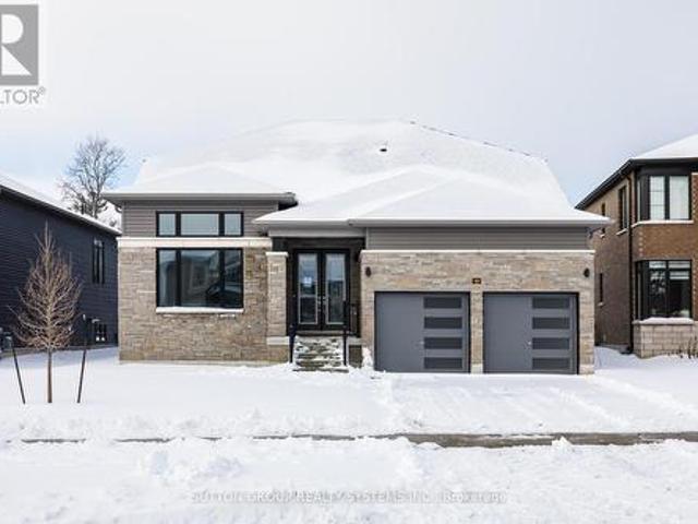 146 Roseanne Circle, Wasaga Beach, ON, L9Z 0N1 house for sale | Listing ID S12855 | Royal LePage