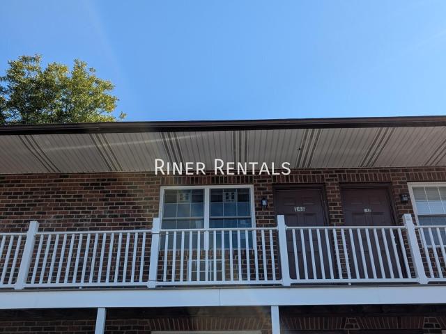 146 West Grattan Street, 2 beds, 1 full bath