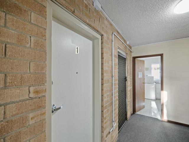 1/46 Trinculo Place, Queanbeyan