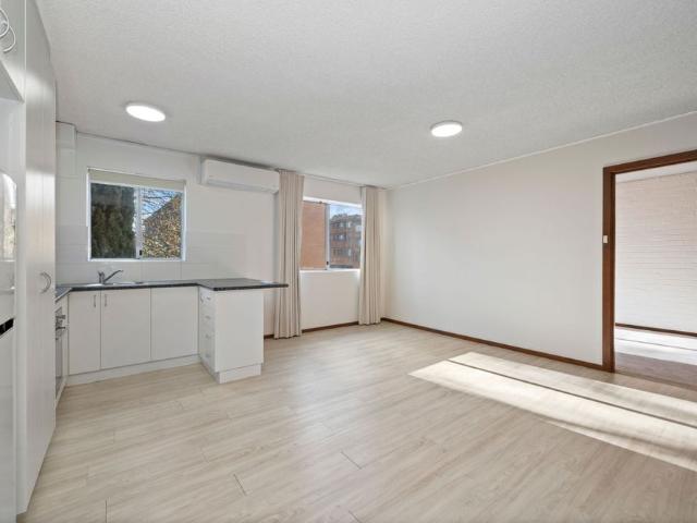 1/46 Trinculo Place, Queanbeyan