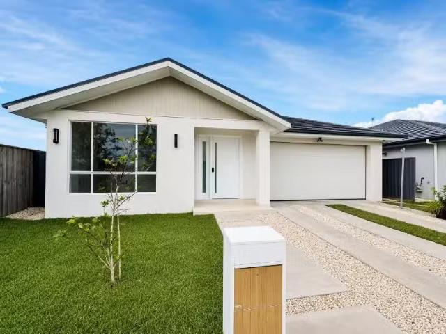 1/46a Windermere Road, LOCHINVAR House for rent Listed by Tom.