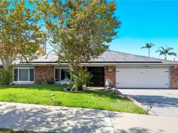 1474 GREENBRIAR AVE, CORONA, CA 92878