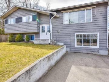 House for sale in Clayburn