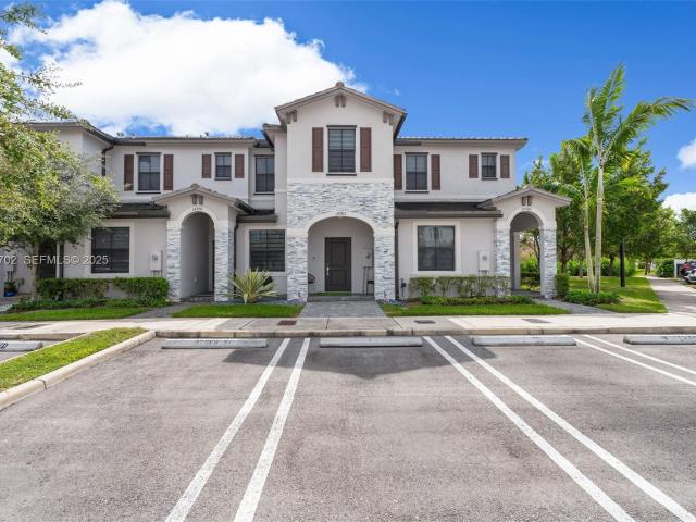 14782 SW 181st Ter, Miami, FL 33187 | MLS #A12002