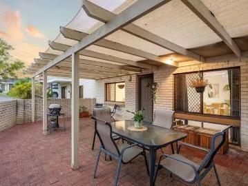 14/79 Clydesdale Street, Como, WA 6152
