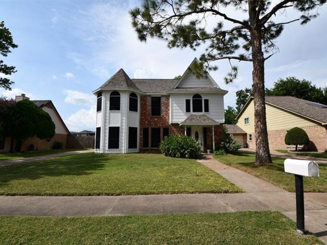 14706 W Bend Dr, Houston, TX 77082