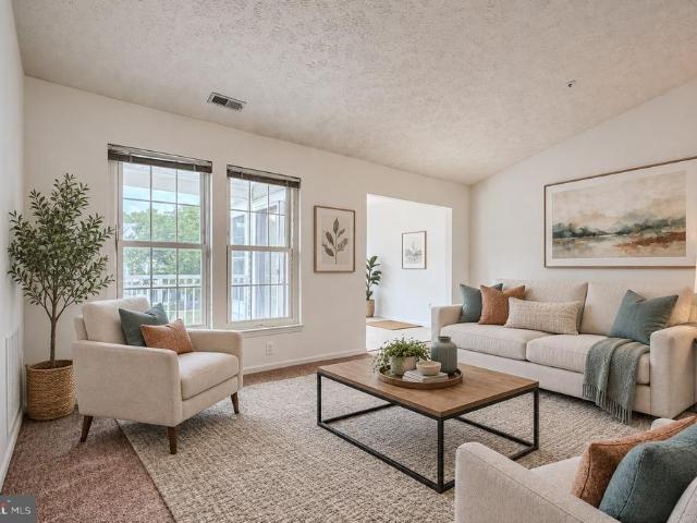 1470 Greenbriar Circle # 2