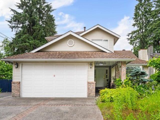 14710 Avenue, Surrey, BC, V3R 5Y1 house for sale | Listing ID R3141 | Royal LePage