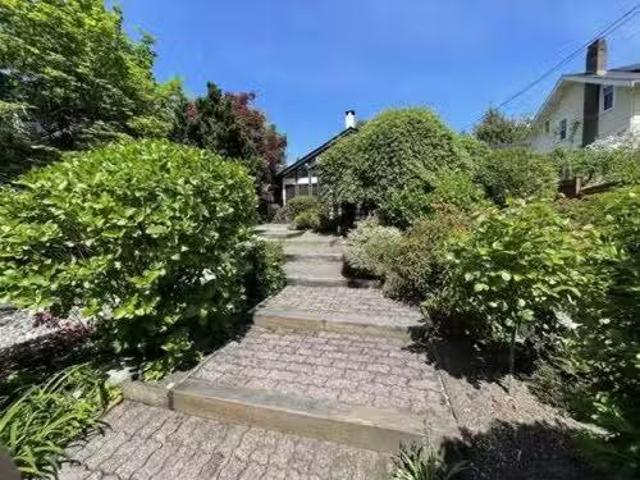 1471 Gordon Avenue, West Vancouver, BC, V7T 1R5 house for le.