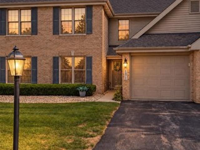 1471 Lakewood Ln, Schererville, IN 46375