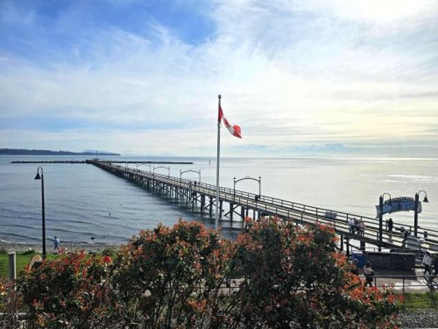 14729 Gordon Avenue, White Rock, BC, V4B 2A6 house for sale | Listing ID R3139 | Royal LePage