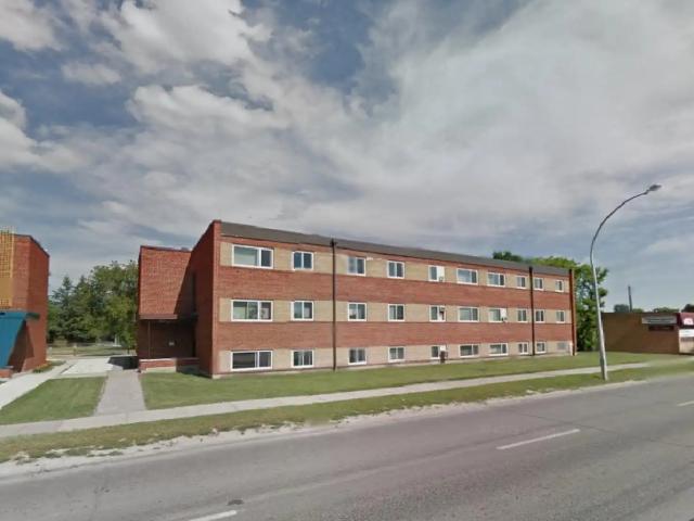 1472 Pembina