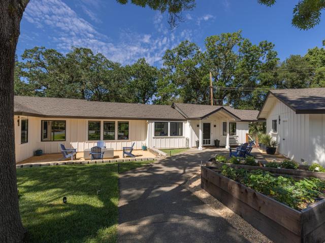 14734 Young Rd, Healdsburg, CA 95448 | MLS #326030