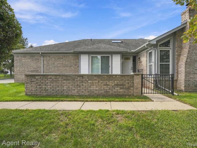 14735 Mulberry Court