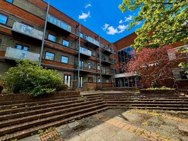 One Fifty, Old Town, Swindon 1 bed apartment to rent £950 pcm £219 pw