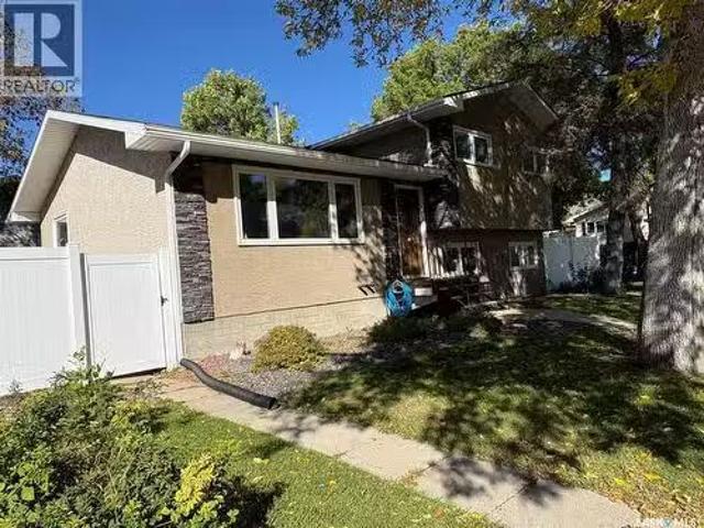 147 Fuhrmann Crescent, Regina, SK, S4R 7W2 house for sale L.